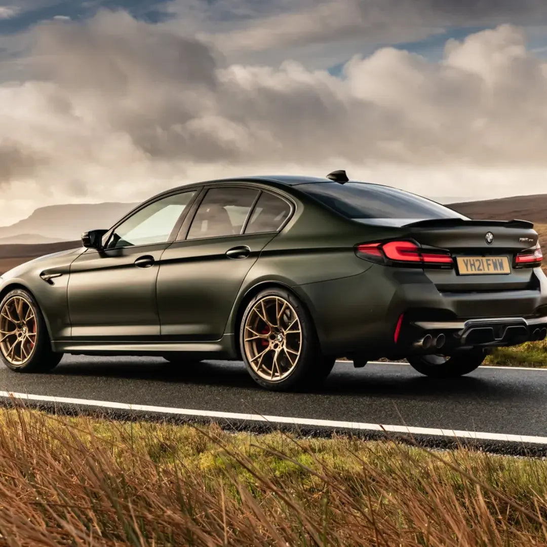 BMW M5 F90 CS flash